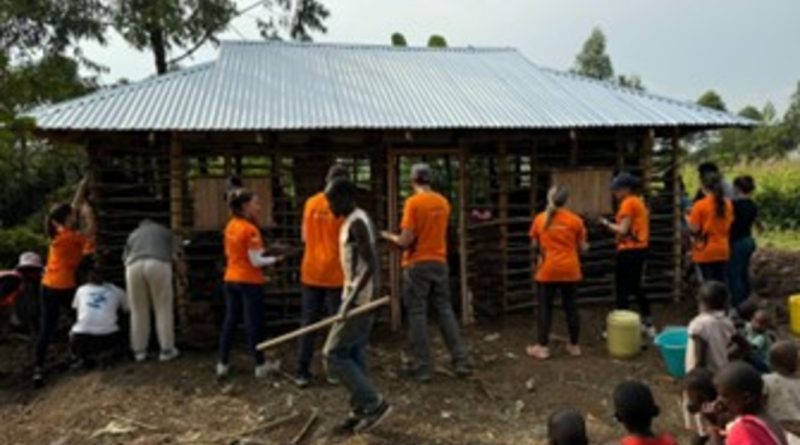 Alunos realizam ações sociais na África Oriental durante as férias de inverno