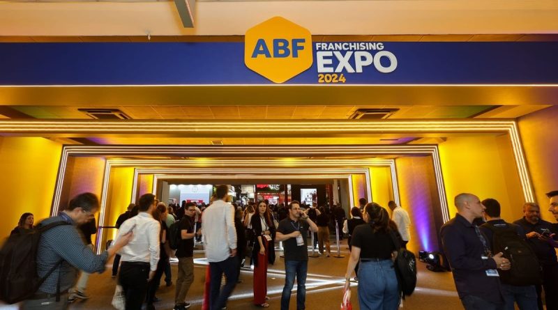 Voarmais.com atrai investidores na ABF Franchising Expo