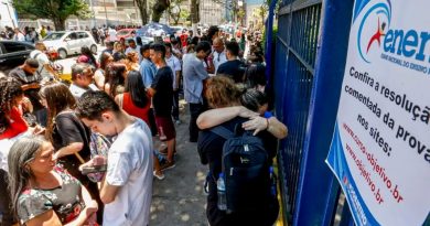 Altas mensalidades freiam a formação de médicos no Brasil!