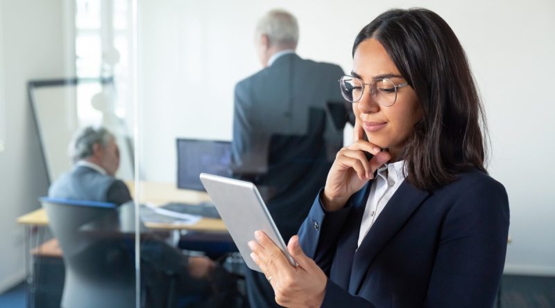 Colaboradores avaliam melhor a gestão feminina, diz estudo