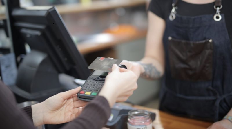 Supermercados Hirota lançam cartão co-branded Platinum em parceria com Afinz