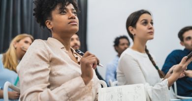 Mulheres performam melhor na liderança, indica pesquisa